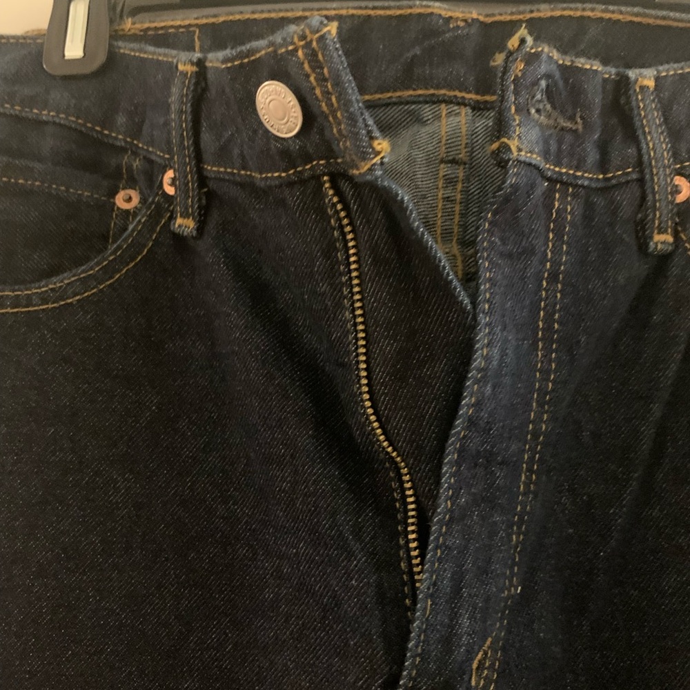 Levis 505 straight fit mens jeans. Size 35x30